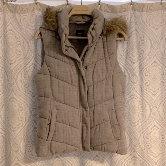 Gap winter vest - Picture 2 of 9
